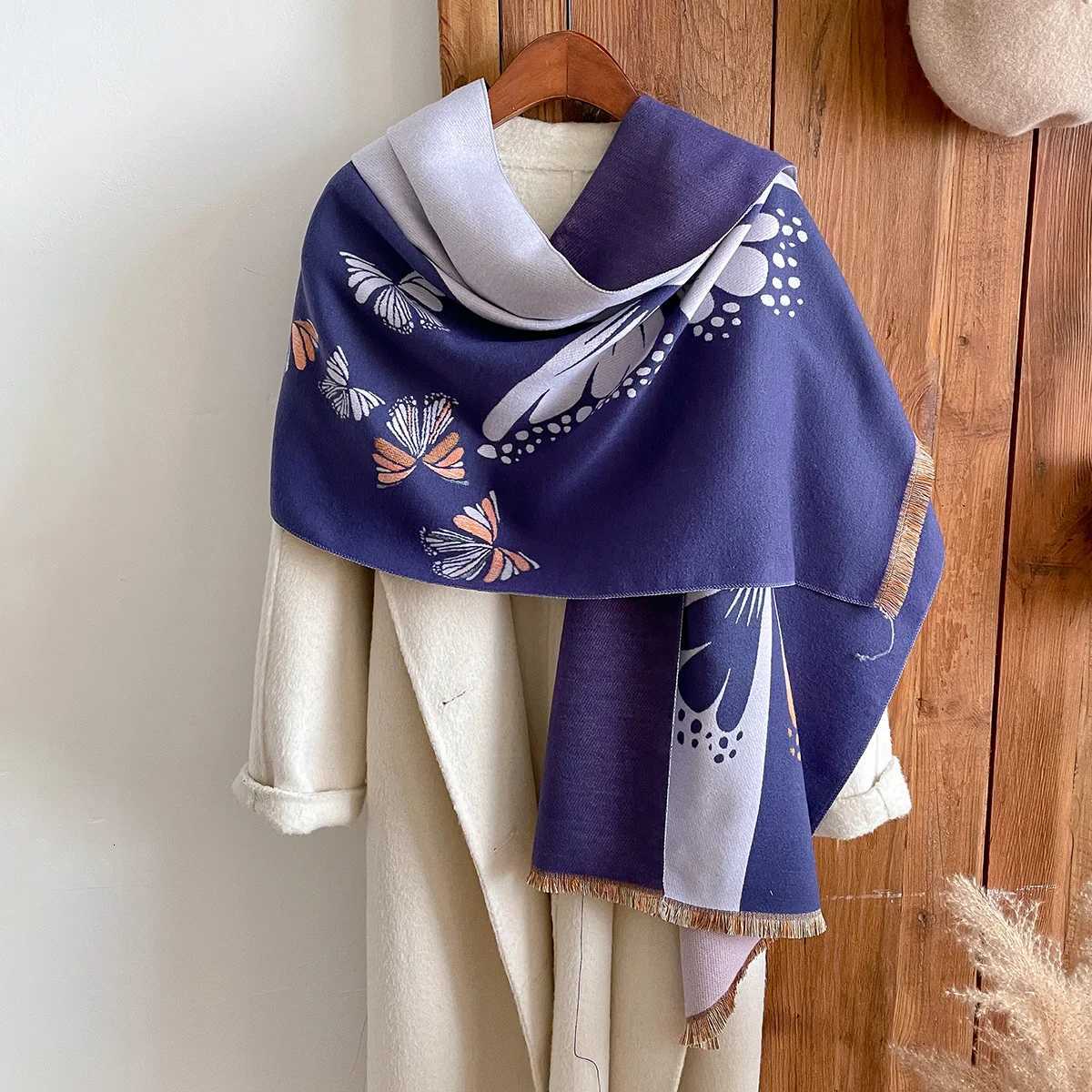 NEW Luxury Winter Thick Warm Scarf Wen Cashmere Shl and Wrs Neckerchief Bufanda Fem Long Tel Echarpe 2025 Y250918