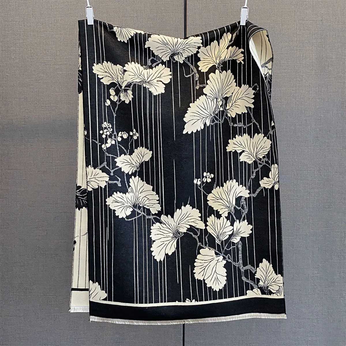 Wen Autumn Winter Thick Warm Blanket Luxury Retro Fashion Striped Scarf La Cashmere Scarves Bufanda Poncho Echarpe Y250918