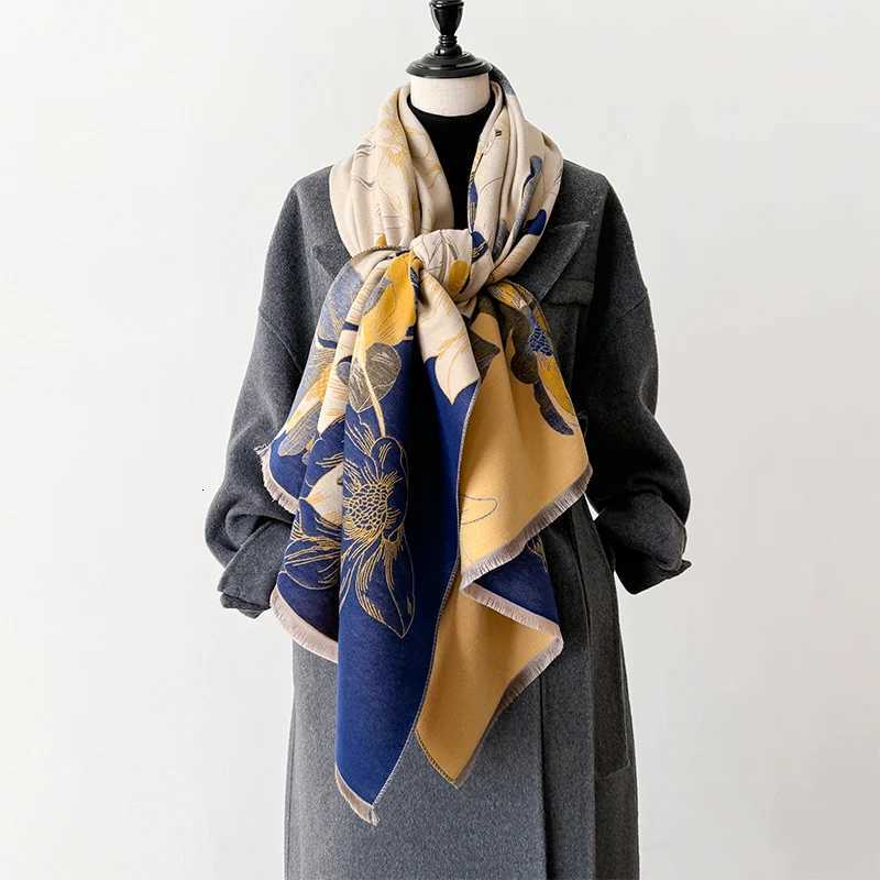 New 2025 Luxury Brand Elegant Lotus Design Wen Winter Cashmere Scarf Thick Warm Shl Wrs Soft La Neckerchief Y250918