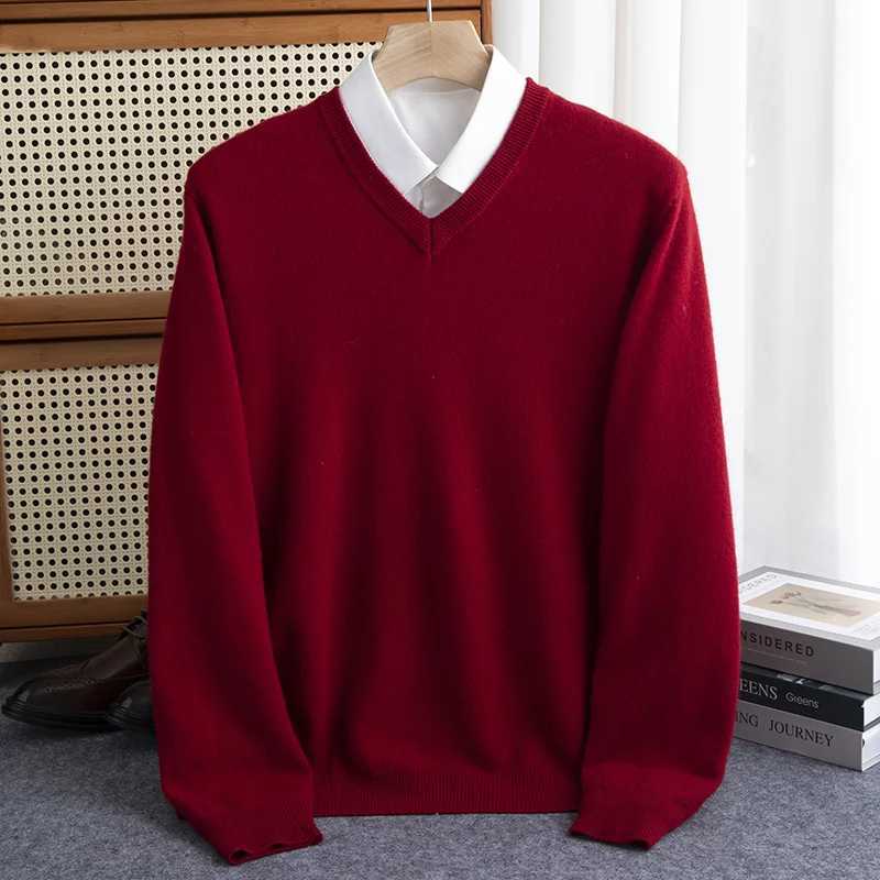 Autumn Winter Men 100 Merino Wool Sweater VNeck Pullover Cashmere Warm Solid Knitwear Clothes Business Bottoming Soft TopsZ250918
