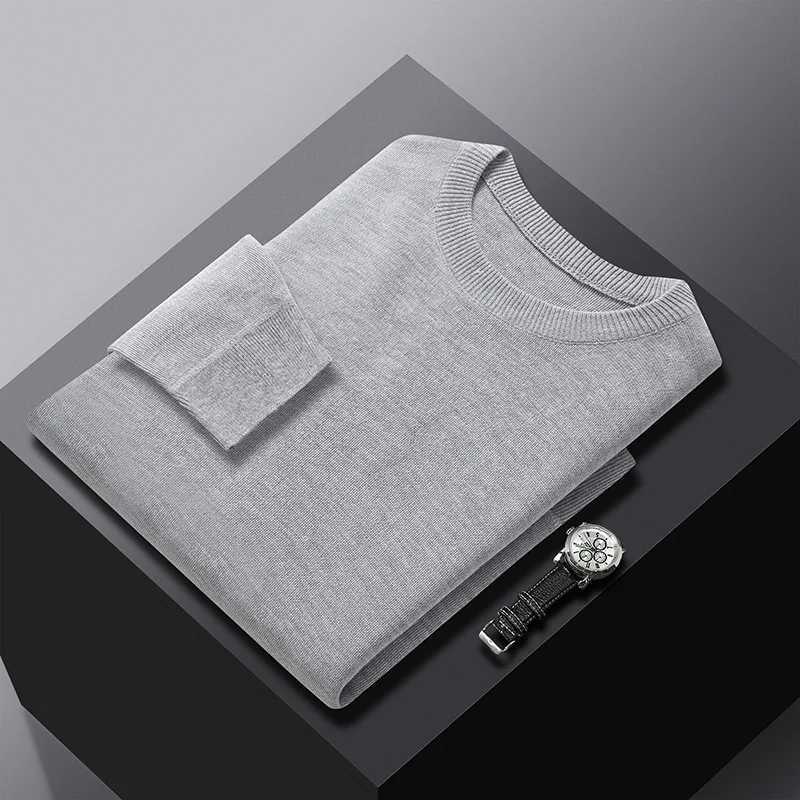 2024 New Mens Pullovers Solid Color Spring Autumn Regular Sweater Men Simple Style Oneck Male Clothing Casual Underwear TopZ250918