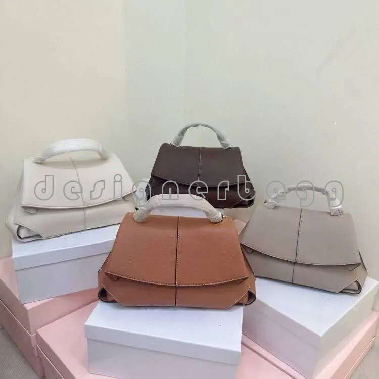 Designer Mokki Shoulder Fashionable Crossbody Classic bag Women's handbag Genuine Leather Evening Bags TotesUnderarm Half Moon Mirror Quality Poleneliness c1