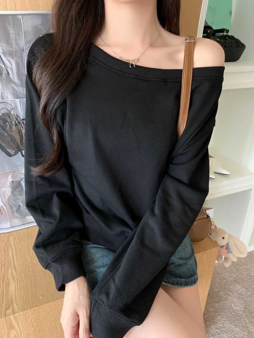 Off Shoulder Sweatshirt Women Solid Color Cropped Hoodie Long SLeeve Spring Autumn Casual Versatile TopZ250918