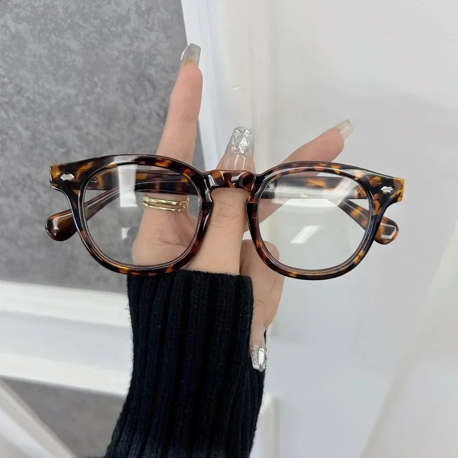 Elegant Transparent Lens Plain Eyeglasses Frame Male Female Casual Round Glasses Men Women 250918