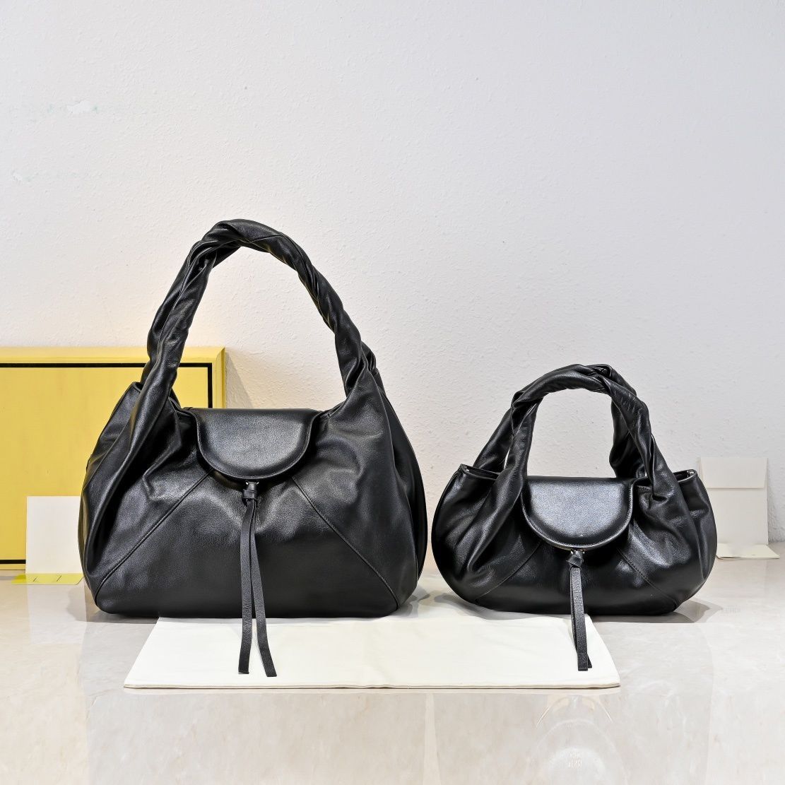 Tote Bag Designer Bag Shoulder Bag Ladies Handbag Vintage Motorcycle Bag High quality Real cowhide luxury handbag Madam new Wallet
