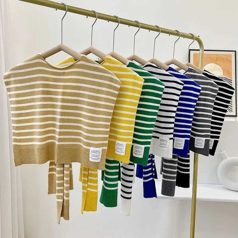 Korean Version Ins Striped Shl Simple Decoration for Wen Knitted Scarf Spring and Summer Thin Versatile Fake Collar Shoder Y250918