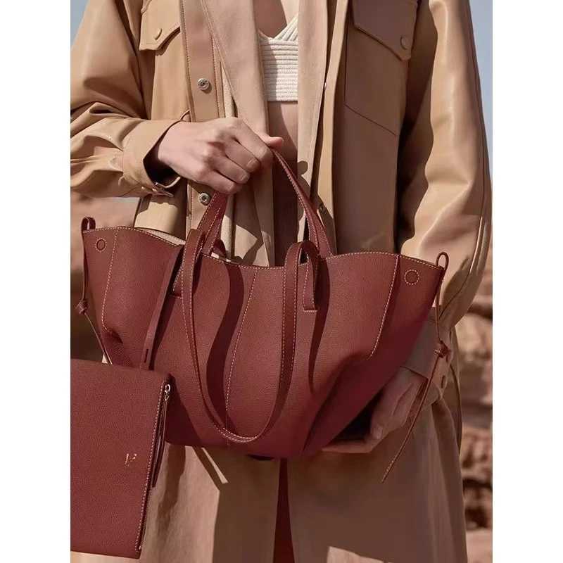 High quality wing bag new cowhide bucket bag fashionable handbag leather handheld commuting large capacity diagonal cross bag S250918