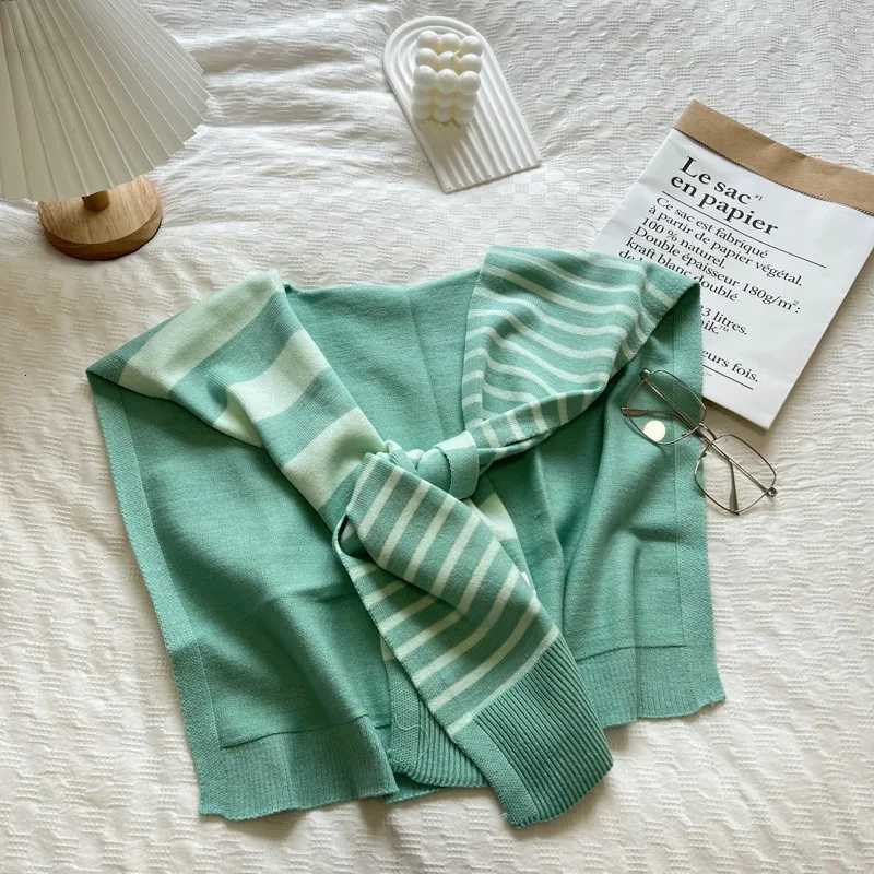 Mah Black and White Knitted Striped AllMahing Fashion Decoration Website plusSi Neck Protection Shoder Shl Y250918