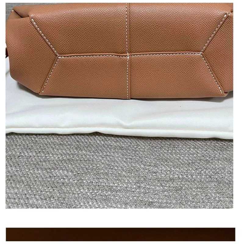 High quality wing bag new cowhide bucket bag fashionable handbag leather handheld commuting large capacity diagonal cross bag S250918