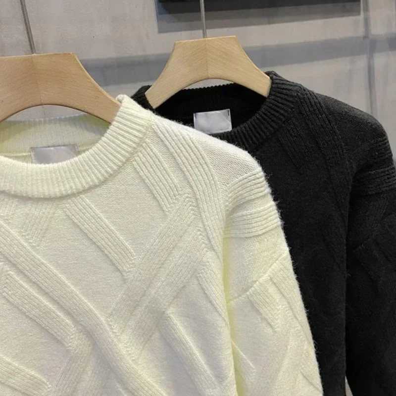 Knitted Sweaters for Men Solid Color Man Clothes Plain Crewneck Pullovers Beige Round Collar Maletry Sweatshirt Knitwears T A SZ250918