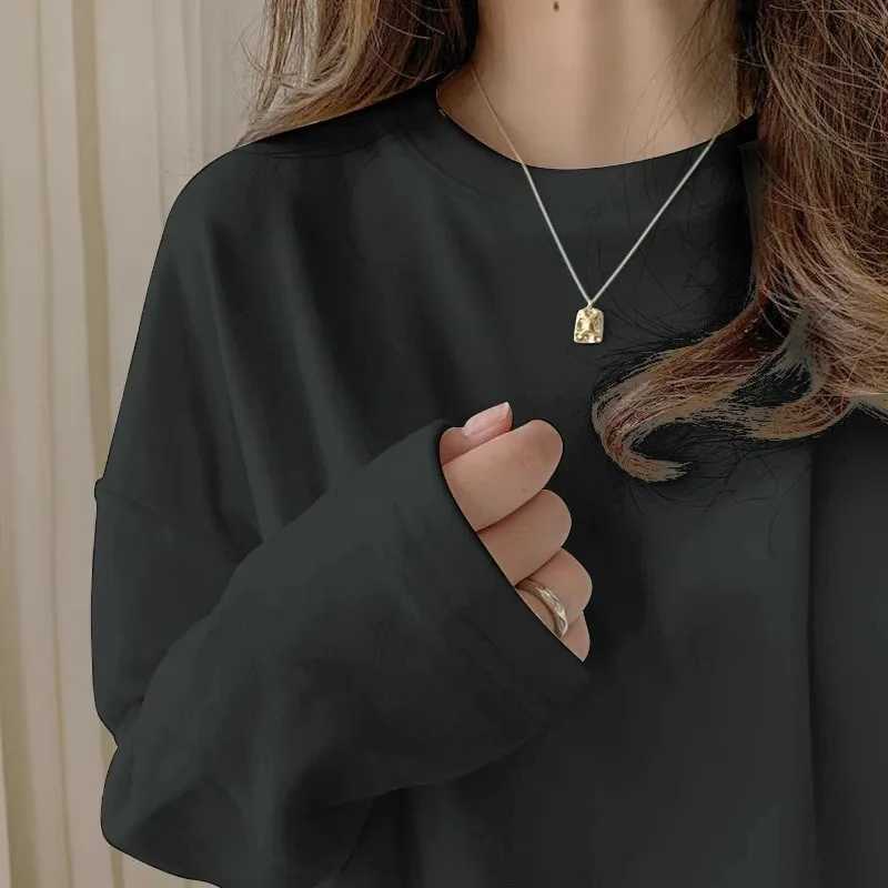 De Rong Warm Base Shirt for Womens Spring and Autumn Interior with Thick Velvet Solid Color Tshirt Loose and Versatile Round NZ250918