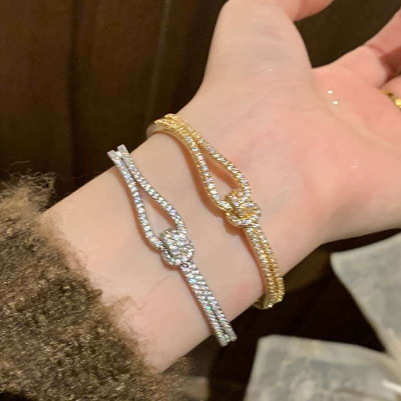 Bracelet Designer Luxury jewelry for women copper plated with 18Kgold or silver Open Bracelets High End Zircon inlay Temperament Fashion Holiday Birth