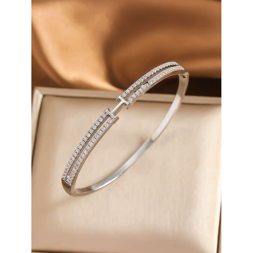 New I-shaped Dia-studded INS Style Simple High-end Gold-plated Copper Bracelet ddmypluto