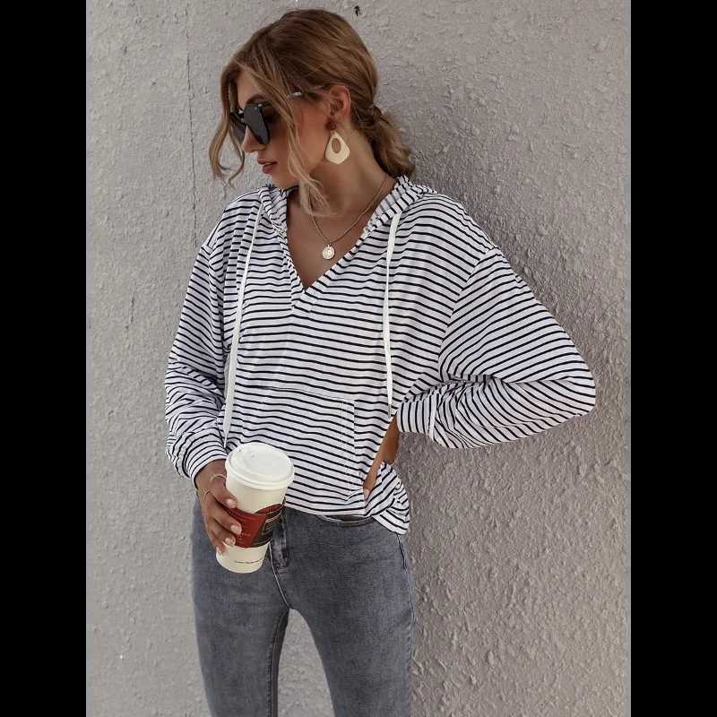 New Autumn and Winter Striped Top Womens Loose Hooded Sweatshirt Fully Matched Classic Casual Hooded Pullover Popular ShirtZ250918
