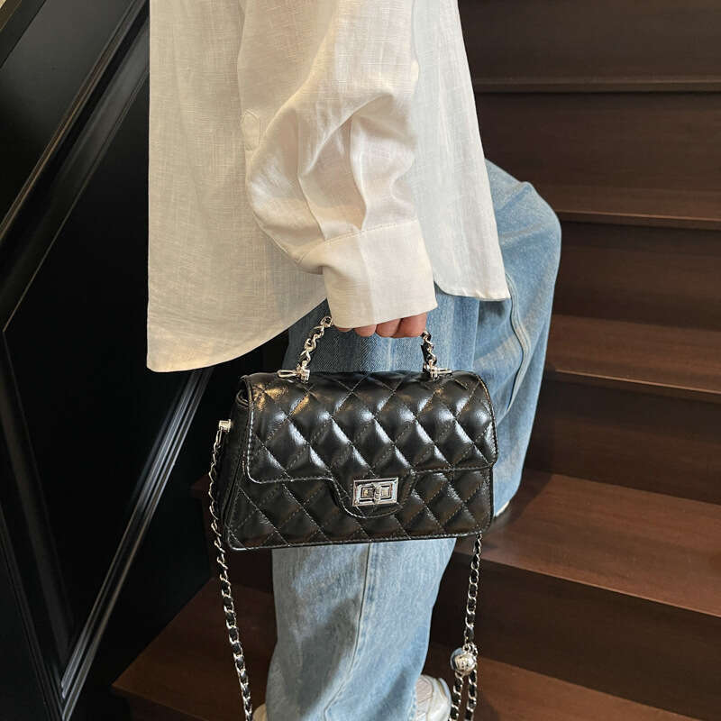 Quilted Chain Small Square Bag Women's Bag 2025 New Versatile Shoulder Tote Bag Designer Bag Crossbody Bag Simple Handbag Underarm Bag