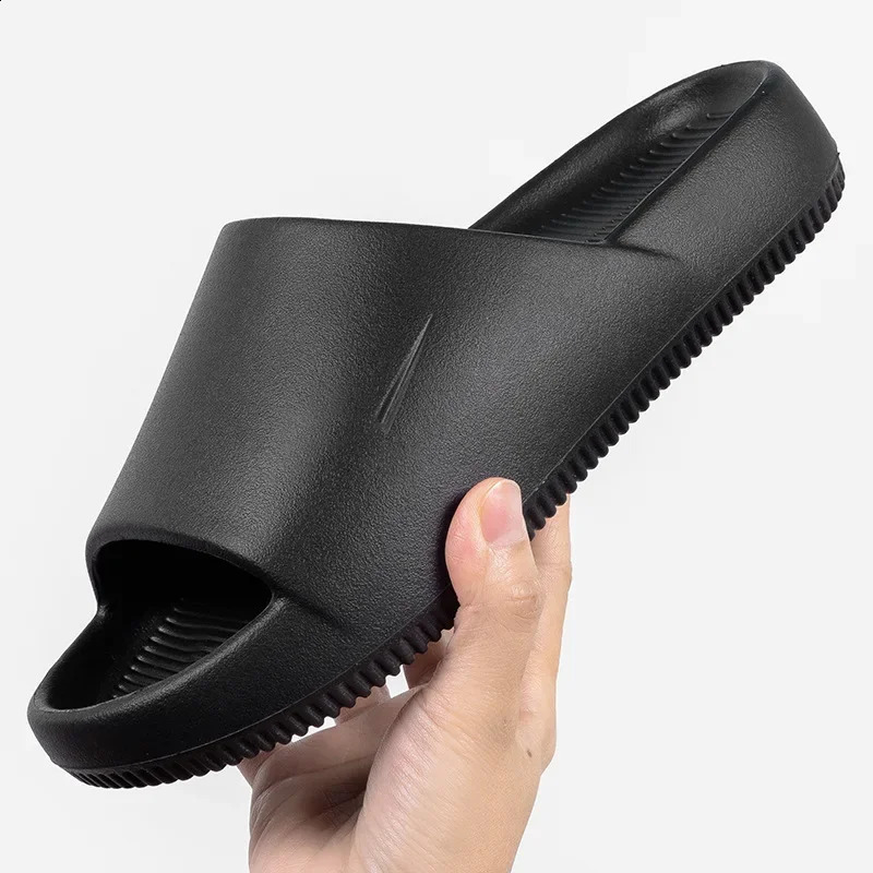 2024 Ultra Soft Casual Sports WearResistant Outdoor Heightened Slippers Sandals Couple Model For Women y250918