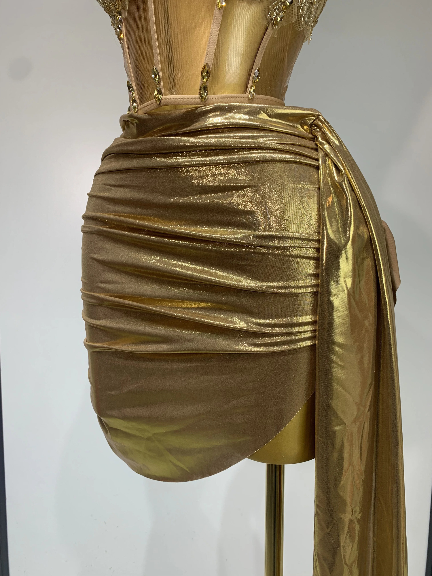 Women Sexy Strapless Sequins Rhinestone Gold Dress Glitter Top Two Pieces Sets Birthday Evening Party Club Singer Stage Outfit 250917