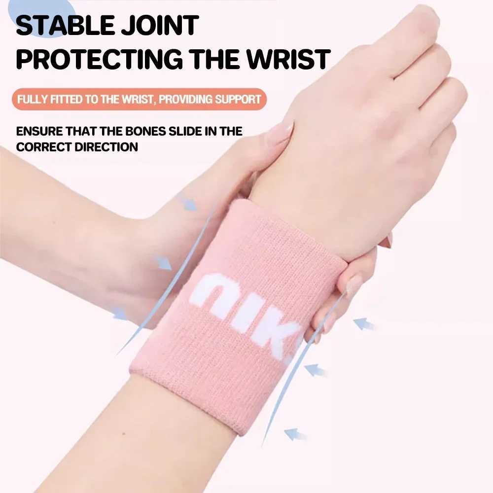 1 PC Premium Elastic SweatWicking Gym Wristbands for Fitness Workouts Sports Running Crossfit Breathable Gym Accessories J251211