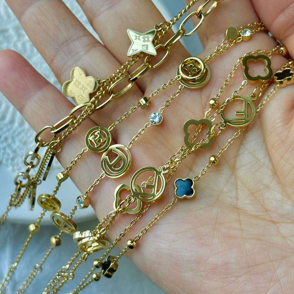 Stainless Steel Gold Vintage Four-Leaf Clover Horseshoe Messi Card Point Dia Bracelet Small Exquisite Wristband Anti- ddmypluto