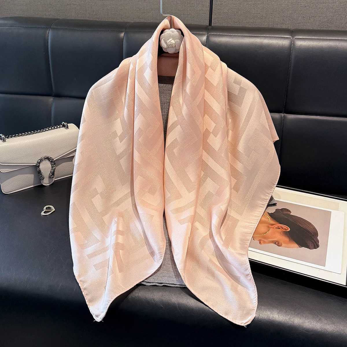 New Wen Fashion Silky Kerchief Shl Ethnic Travel Scarves Bufanda Jacquard Scarf Printed Decorative Summer Sun Protection Y250918