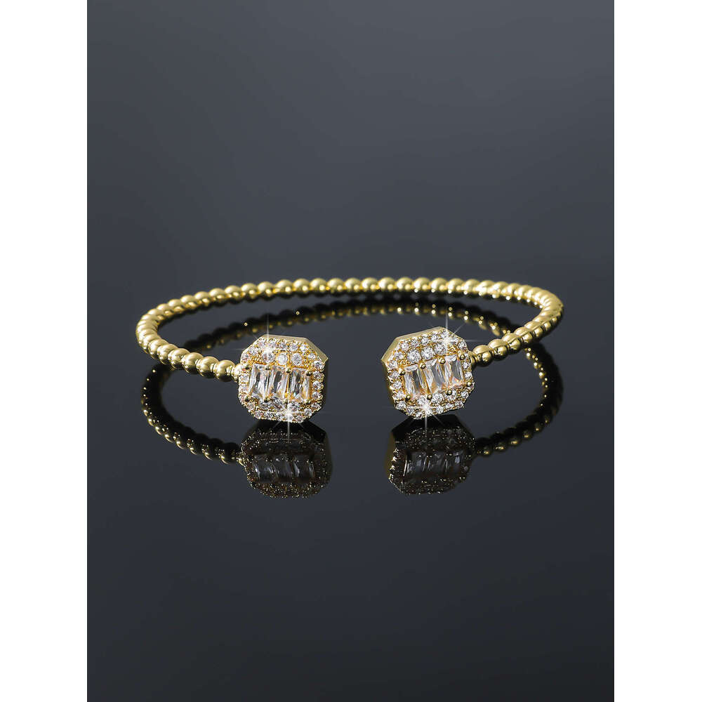 2024 Spring New Fashion Light Style Niche Design High-End Geometric Quadrilateral Pattern Copper Bracelet ddmypluto