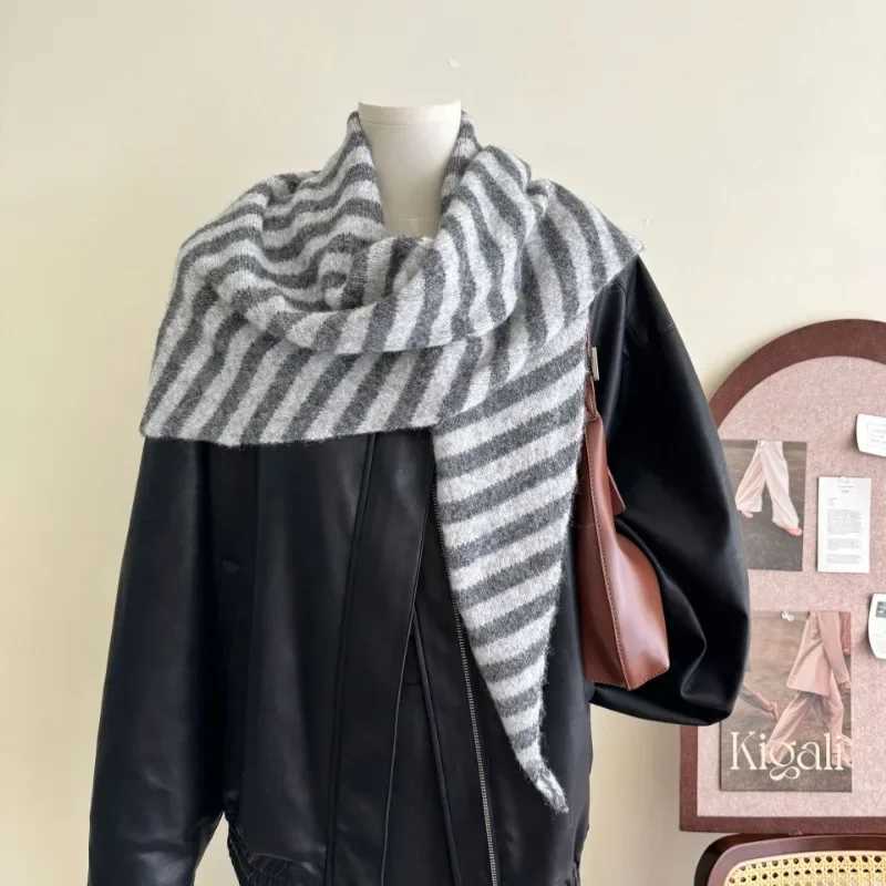 Korea Ins Woolblend Knitted Striped Triangar Knitted Scarf Shl Autumn and Winter New Outer Vest Cloak Outer Scarf Wen Y250918