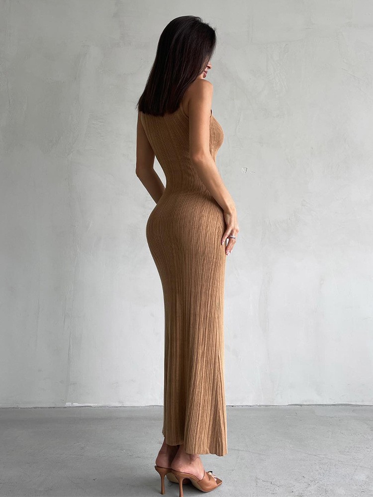 412 beautiful knitted high collar sleeveless tight skirt spring and summer new mid-length skirt elegant French style