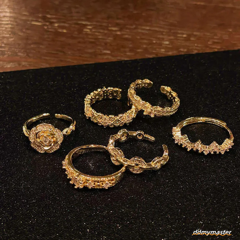 Exquisite inlaid women's accessories with niche design, retro French full opening ring, fashionable and high-end, elegant ddmymaster