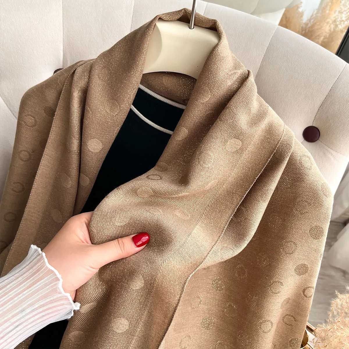 New Spring and Autumn Wen Elegance Print Shl Brand Designer La Golden Thread long Scarf Muslim Wr scarf Y250918