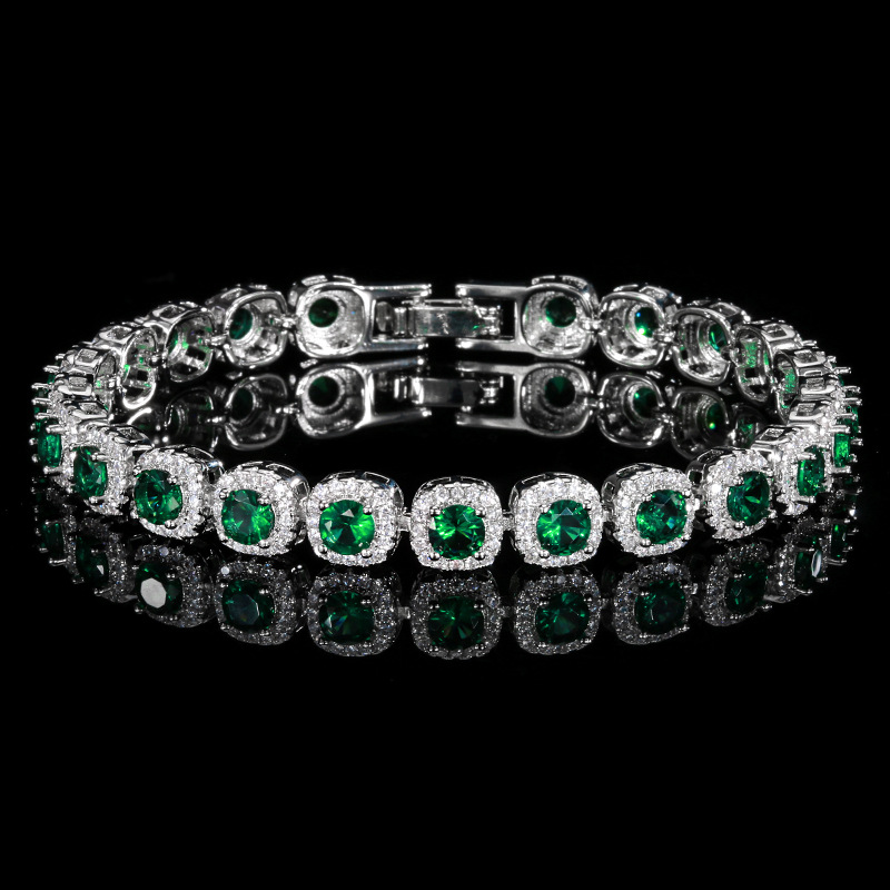 Luxury Women's Charms Jewelry Piece: Dazzling 4MM Bead Diamond Band