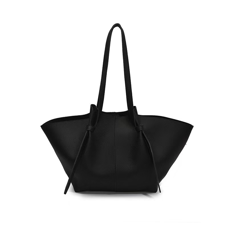 Small niche design large capacity pleated tote bag 2025 trend versatile cross-border hand-held wing bag armpit women's bag