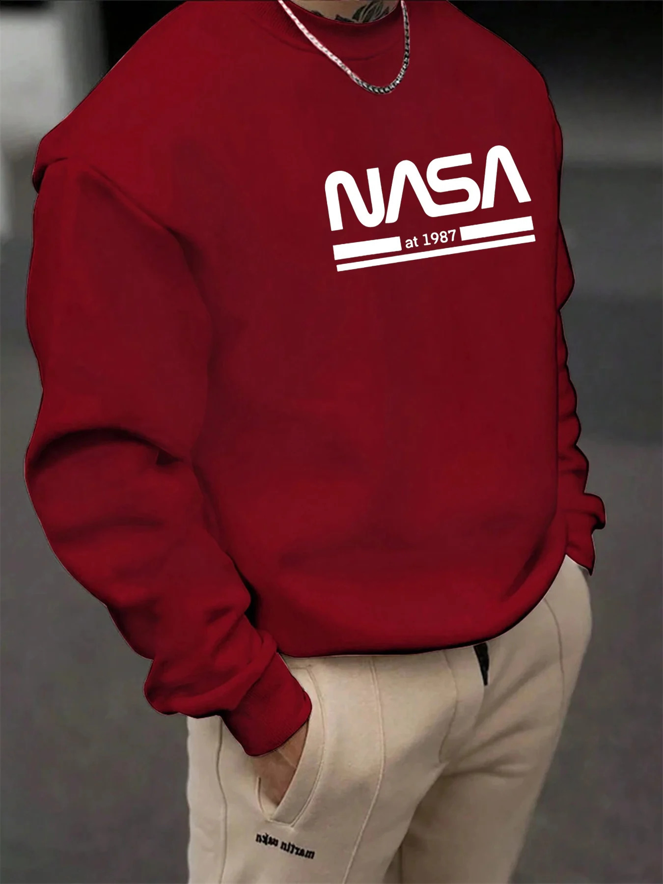 Mens autumn and winter fashionable casual loose NASA letter graphic printed long sleeved round neck sweatshirt 250918