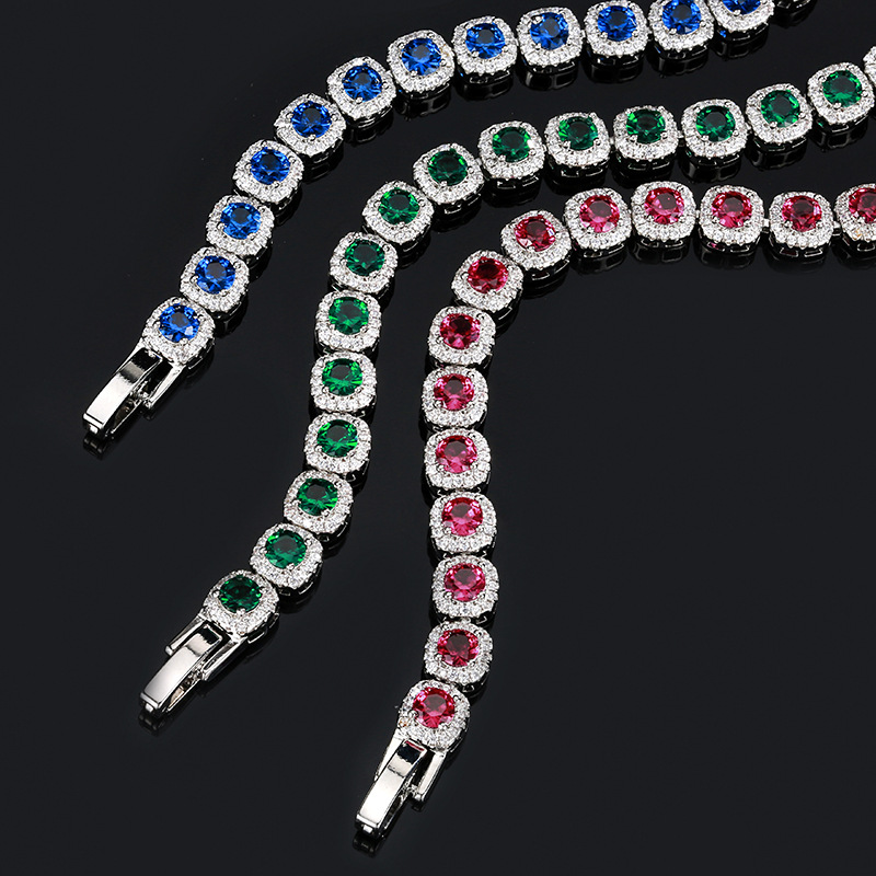 Luxury Women's Charms Jewelry Piece: Dazzling 4MM Bead Diamond Band