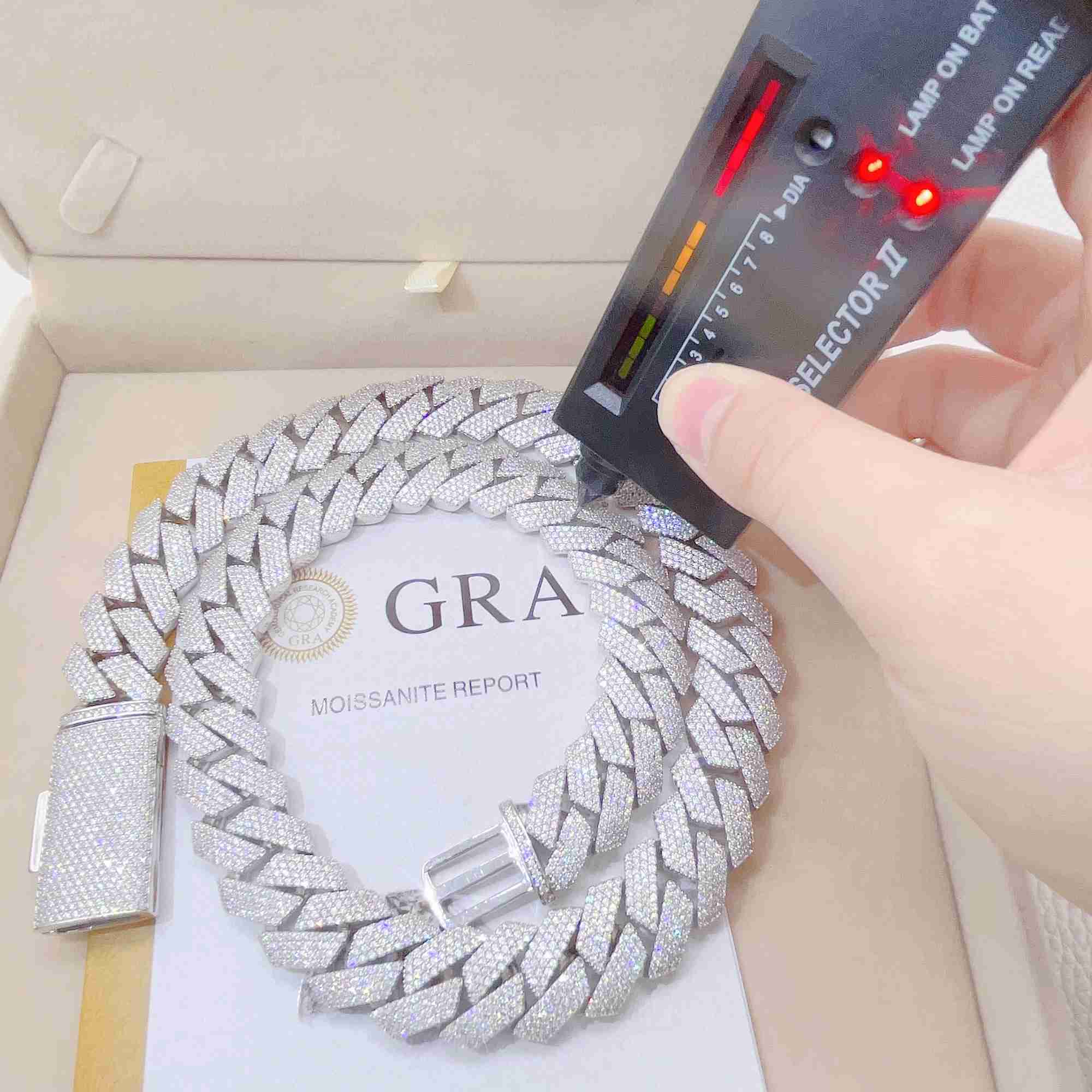 Wholesale VVS Moissanite Iced Chain for Men 13mm-22mm Wide 925 Solid Silver Gold Plated Diamond Rapper Necklace Cuban Link Chain