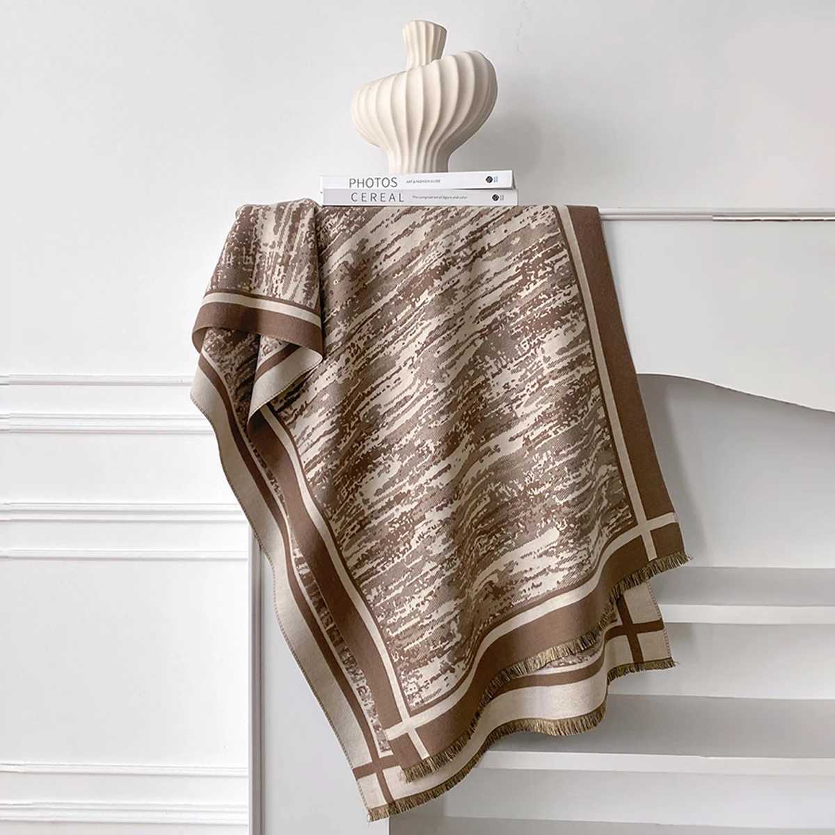 Wens Winter Fashion Warm Thick Imitation Cashmere Poncho Luxury Shl Wr Versatile Bufanda Echarpe Scarf Y250918