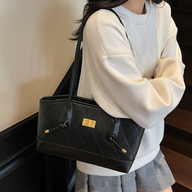 Designer bag free shipping Suede Autumn New Tote Bag Commuter Large Capacity Fashion Trend Leisure Shoulder Bag