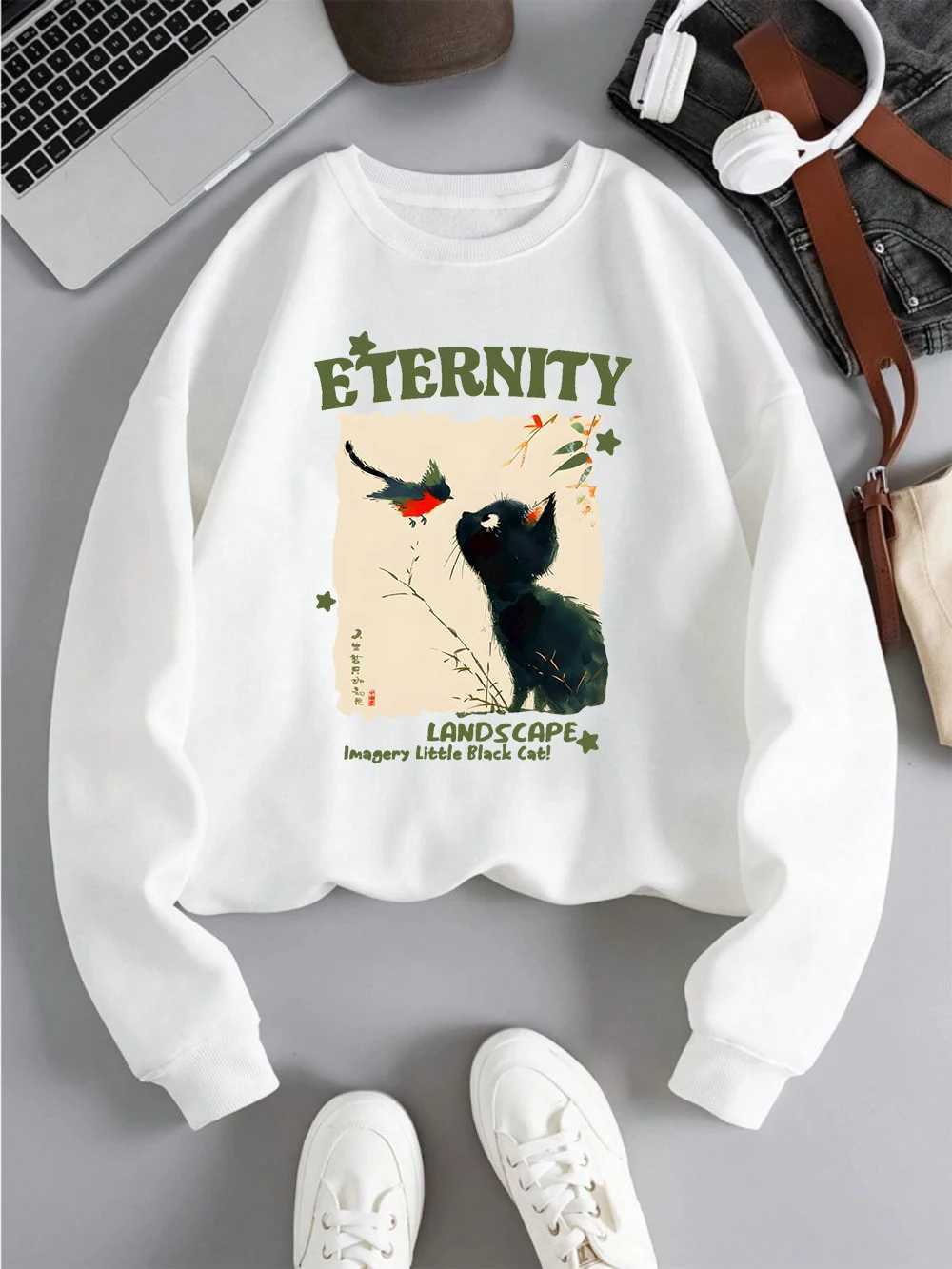 2025 Autumn Winter Cat with Bird Cute Printed Hoodies Women Fleece Sweatshirts Pullover Casual Comfortable Women ClothingZ250918