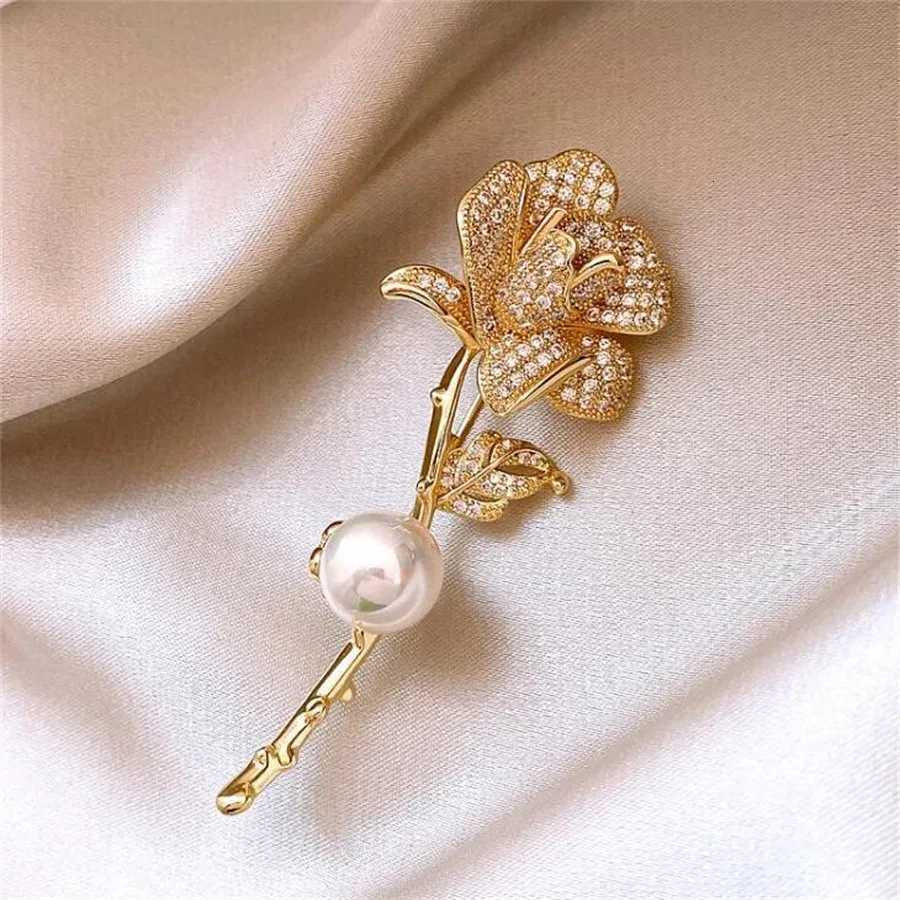 Elegant Gold Color Flower Rose Imitation Pearl Brooches For Women CZ Suit Cloth Lapel Pin Party Wedding Badges D250918