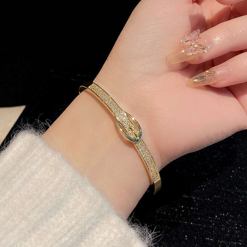 Copper Gold-Plated Fashion Simple High-End Shiny Electroplated Full Zircon Belt Buckle Bracelet Bangle for Women ddmypluto