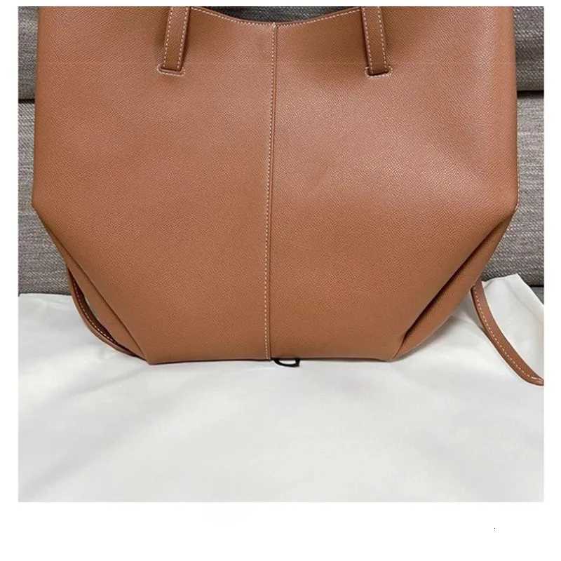 High quality wing bag new cowhide bucket bag fashionable handbag leather handheld commuting large capacity diagonal cross bag S250918