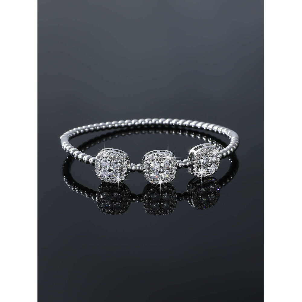 2024 Spring New Fashion Light Style Niche Design High-End Geometric Quadrilateral Pattern Copper Bracelet ddmypluto