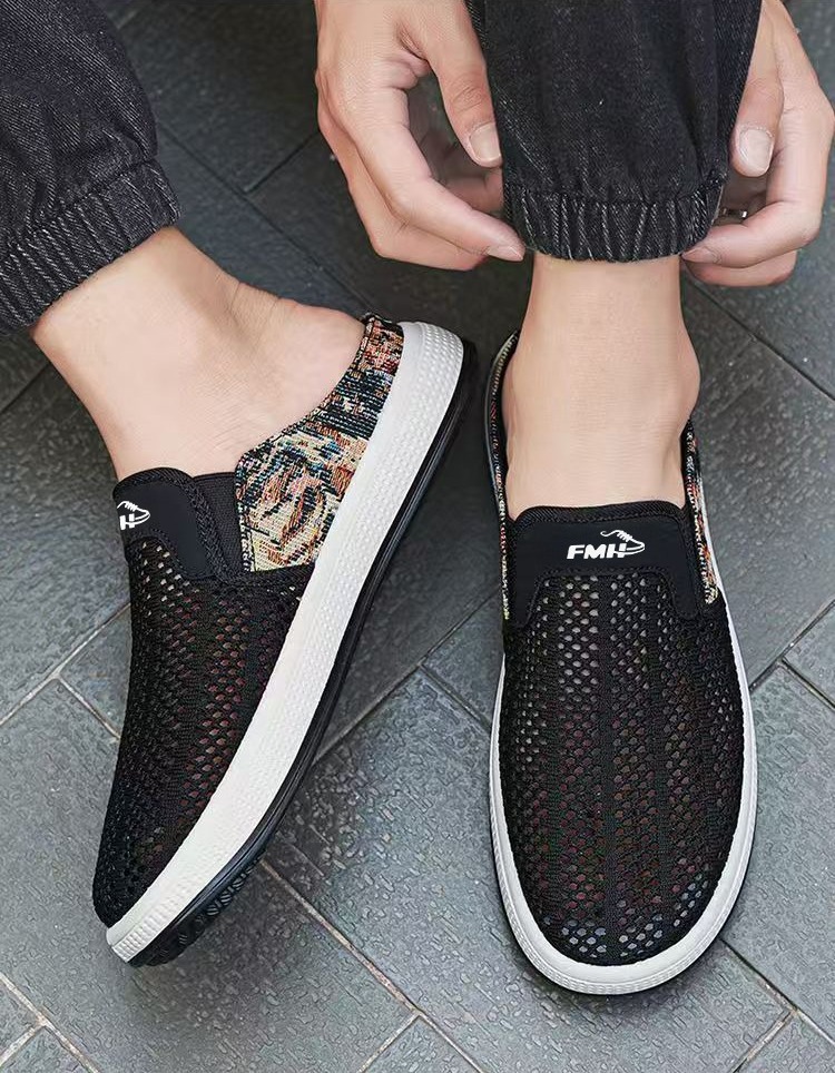 2025 summer mens outdoor closedtoe slides mesh breathable upper backless slipon design lazy style sandals for walking daily errands black floral print
