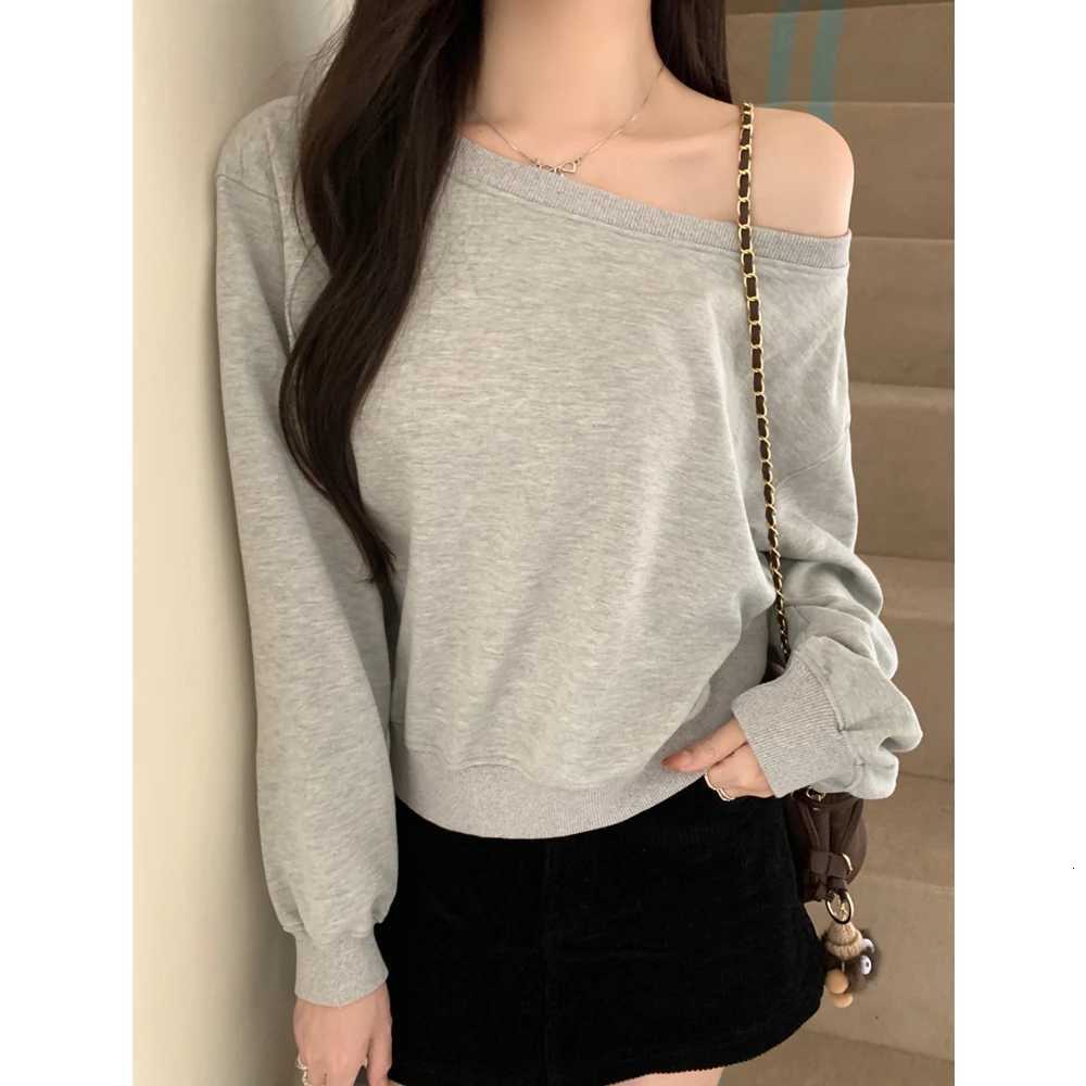 Off Shoulder Sweatshirt Women Solid Color Cropped Hoodie Long SLeeve Spring Autumn Casual Versatile TopZ250918