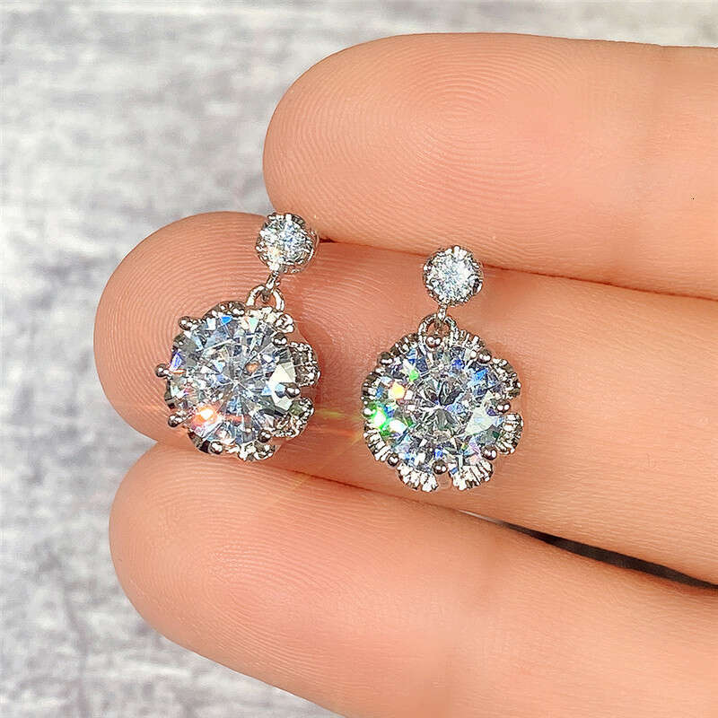 CAOSHI New fashion Trendy Flash Dia Zircon Earrings Female Temperament Flower Eardrop Accessories