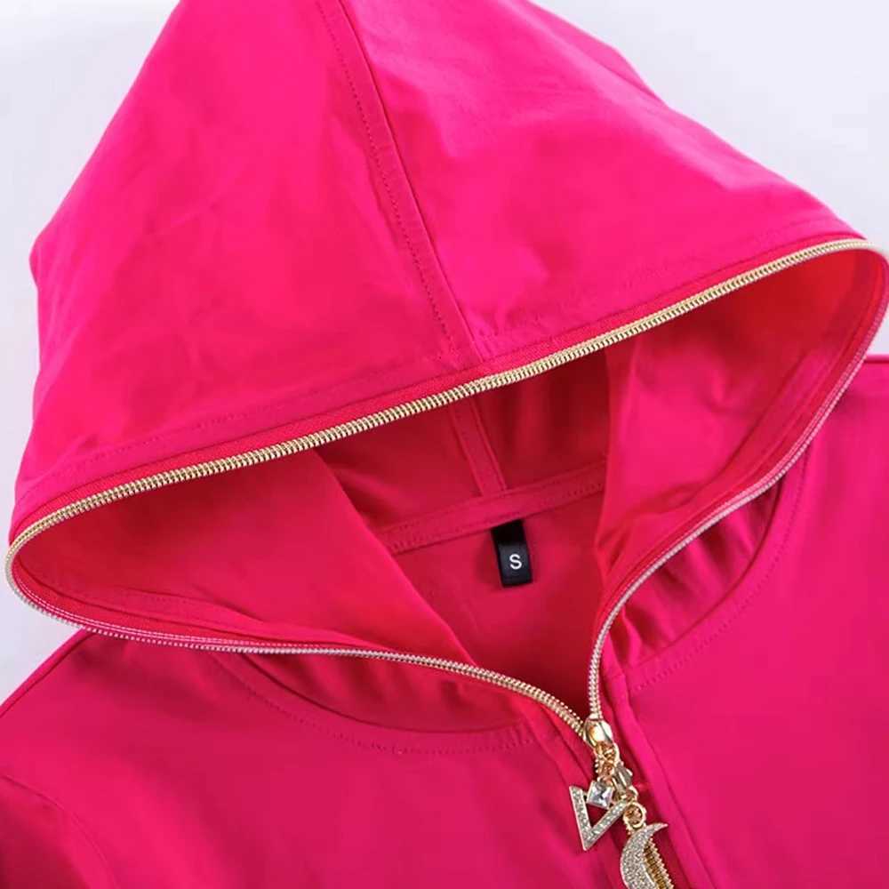 Womens 2024 new spring and autumn long sleeved hooded rose red top womens plus size tshirt thin cut hooded zip chain trendyZ250918
