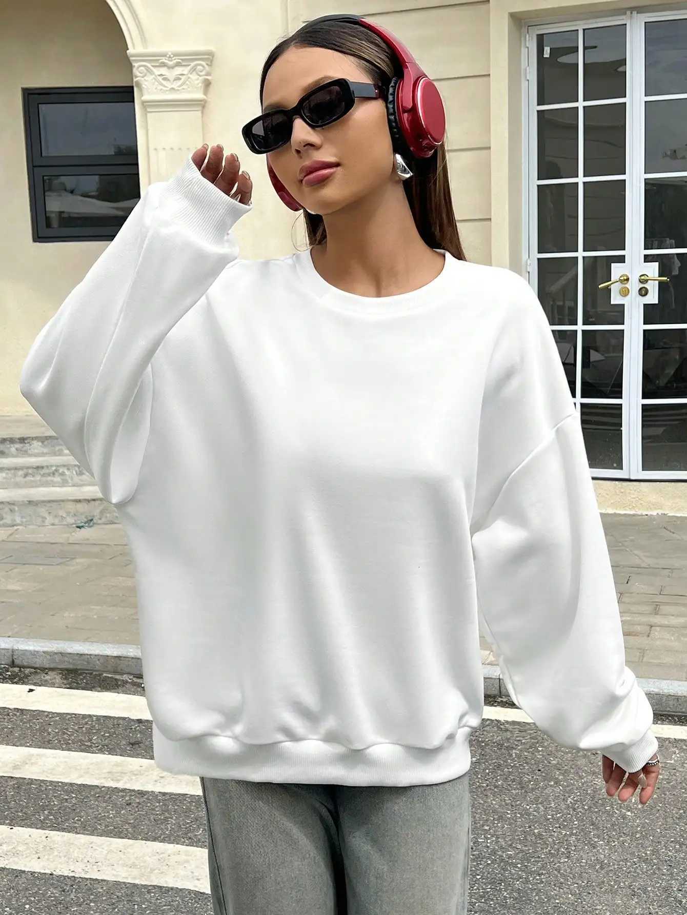 Womens autumn and Winter white sportswear pullover loose casual top New Casual Solid Color Long Sleeve Crewneck SweatshirtZ250918