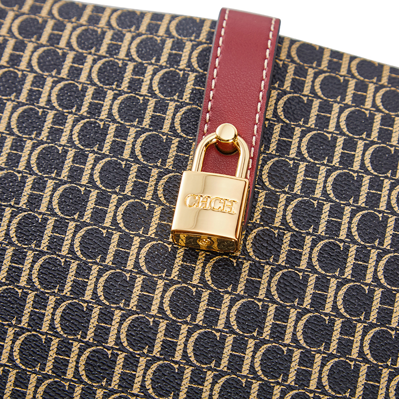 CHCH Vintage-Inspired Large Capacity Women's Tote Bag - Classic PVC Letter Print Design, Spacious Travel Shopping Bag