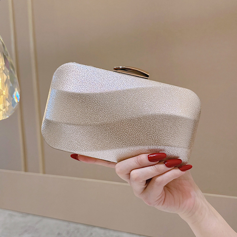 Fashion Womens Bag Champagne gold Handheld Crossbody Evening Bag Versatile Party Annual Meeting Small Bag