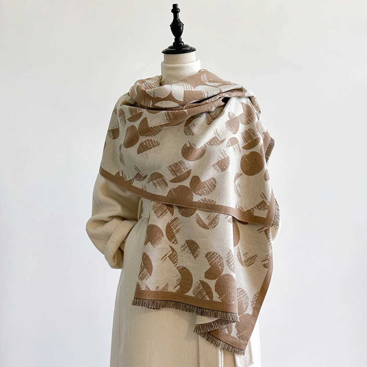 2025 Winter Warm Cashmere Scarf for Wen Luxury Jacquard Shl Wr Neckerchief Fem Bufanda Echarpe Design band Y250918