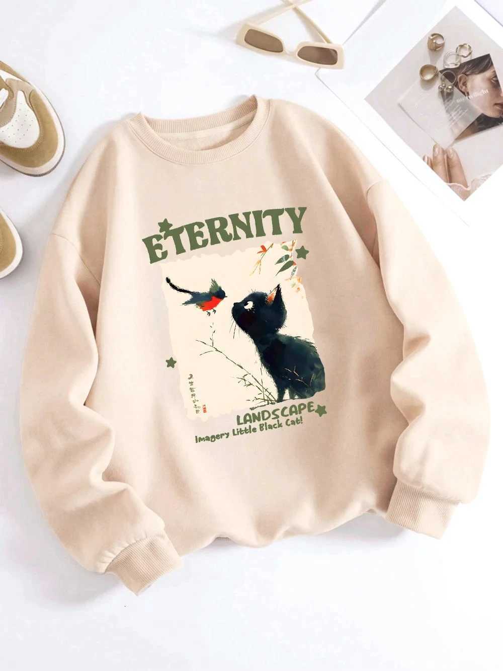 2025 Autumn Winter Cat with Bird Cute Printed Hoodies Women Fleece Sweatshirts Pullover Casual Comfortable Women ClothingZ250918